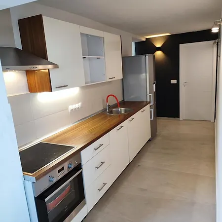 דירה Seaview Holiday Apartment, Fresh & Renovated *