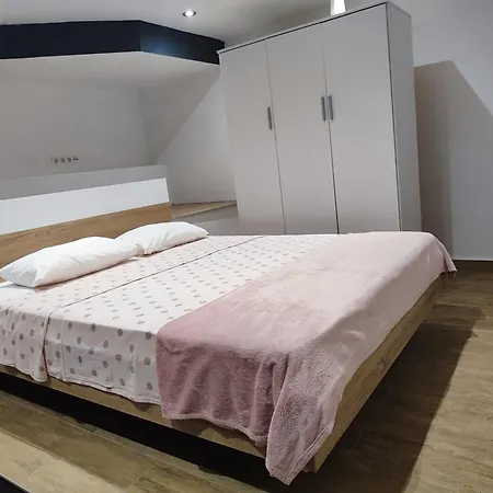 Lägenhet Seaview Holiday Apartment, Fresh & Renovated